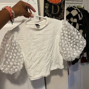 Puffer sleeve crop top